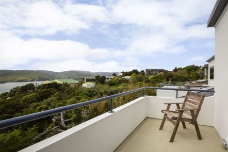 Photo of property in 37 Kahu Road, Paremata, Porirua, 5024