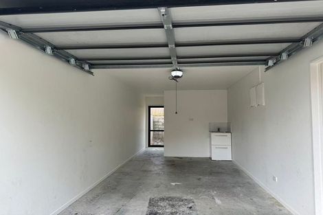 Photo of property in 11 Apple Lane, Henderson, Auckland, 0610
