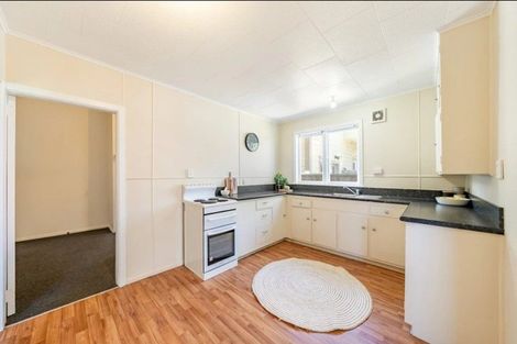 Photo of property in 37 Plunket Avenue, Petone, Lower Hutt, 5012