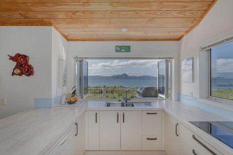 Photo of property in 85 Captain Cook Road, Cooks Beach, Whitianga, 3591