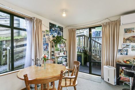 Photo of property in 45 Devon Street, Aro Valley, Wellington, 6021