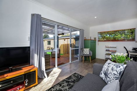 Photo of property in 43 Effingham Street, North New Brighton, Christchurch, 8083