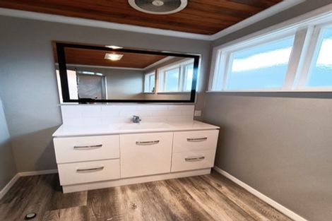 Photo of property in 46 Thackeray Street, Trentham, Upper Hutt, 5018