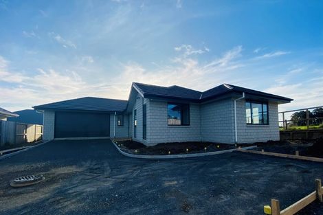 Photo of property in 6 Faber Place, Rototuna North, Hamilton, 3210