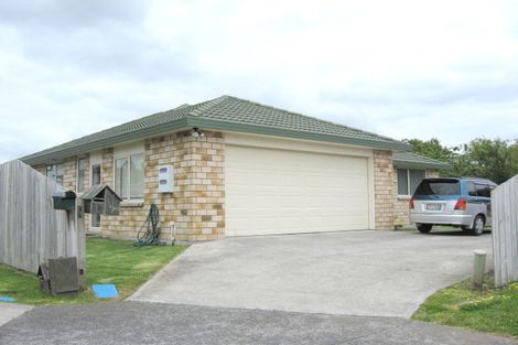 Photo of property in 13 Scotts Field Drive, Takanini, 2112