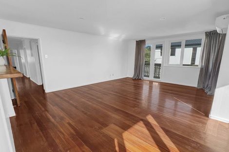 Photo of property in 17 Kawerau Avenue, Devonport, Auckland, 0624