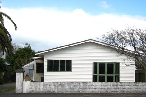 Photo of property in 53 Wallace Place, Westown, New Plymouth, 4310