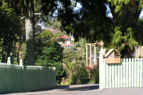 Photo of property in 24a Seaview Avenue, Northcote, Auckland, 0627
