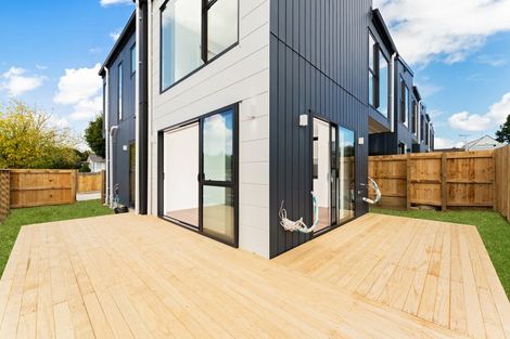 Photo of property in 13b Lipton Grove, Opaheke, Papakura, 2113