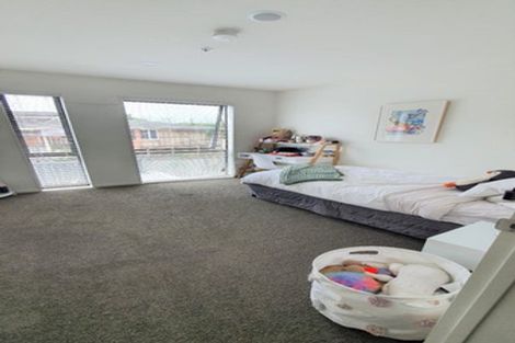 Photo of property in 7 Waru Lane, Te Atatu Peninsula, Auckland, 0610