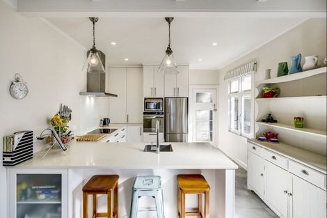 Photo of property in 14 Coronation Street, Ahuriri, Napier, 4110