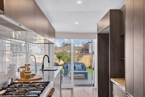 Photo of property in 70 Nelson Crescent, Napier South, Napier, 4110