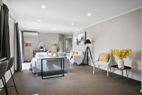 Photo of property in 12 Brancaster Place, Cambridge, 3434