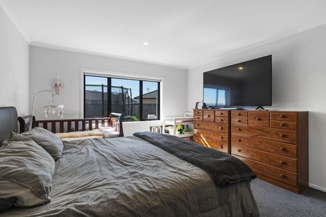 Photo of property in 6 Molesworth Street, Carterton, 5713