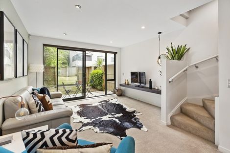 Photo of property in 1/8 Thatcher Crescent, Crofton Downs, Wellington, 6035