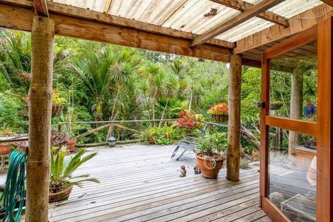 Photo of property in 54 Mahoe Road, Titirangi, Auckland, 0604