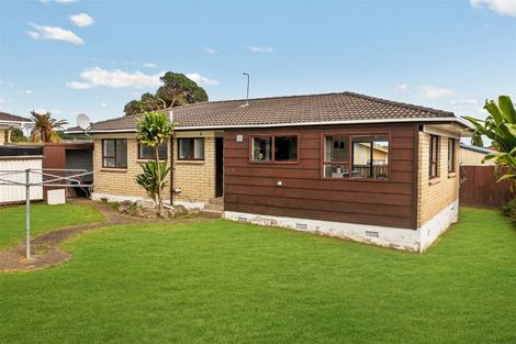 Photo of property in 1/12 Frobisher Way, Clendon Park, Auckland, 2103