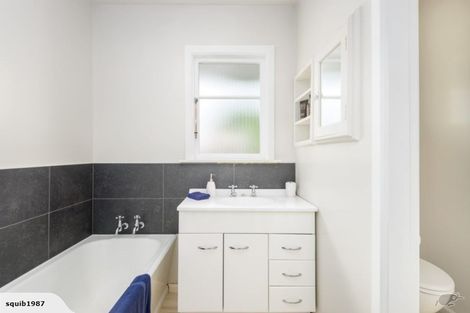 Photo of property in 1 Dalton Place, Burnside, Christchurch, 8053