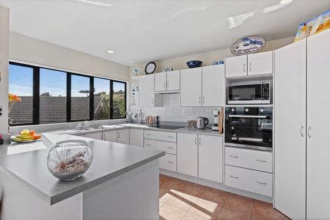 Photo of property in 43 Longbeach Drive, Castlecliff, Whanganui, 4501