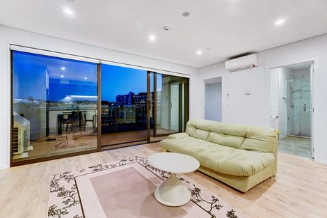 Photo of property in 305/3 Kaipiho Lane, Albany, Auckland, 0632