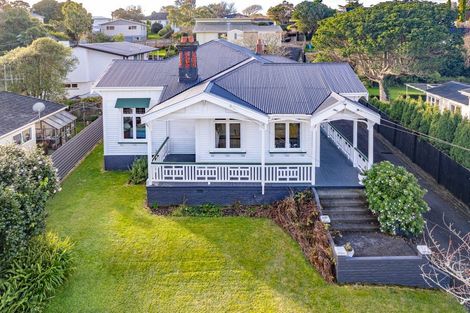 Photo of property in 86 Great North Road, Saint Johns Hill, Whanganui, 4500