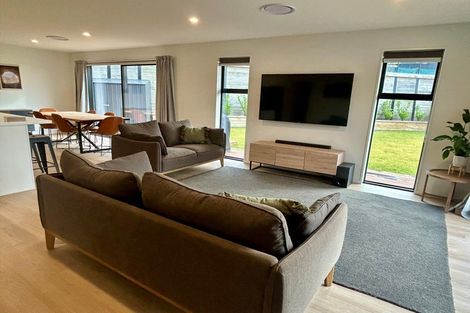 Photo of property in 8 Emeline Chapman Drive, Cracroft, Christchurch, 8022