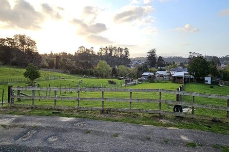 Photo of property in 49 Candia Road, Swanson, Auckland, 0614