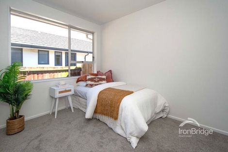 Photo of property in 2/72 Waratah Street, Avondale, Christchurch, 8061