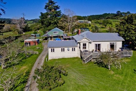 Photo of property in 183 Rautawhiri Road, Helensville, 0875