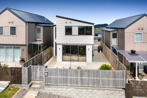 Photo of property in 11 Sunnyheights Road, Orewa, 0931