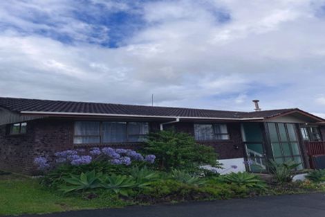 Photo of property in 18 Lewisham Street, Highland Park, Auckland, 2010