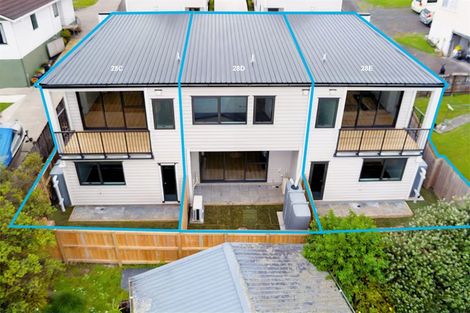 Photo of property in 28c Moire Road, Massey, Auckland, 0614