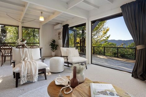 Photo of property in 3 Ridge Road, Lake Okareka, Rotorua, 3076