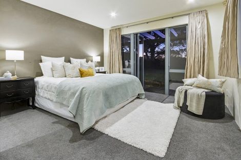 Photo of property in 4 Monkton Close, Greenhithe, Auckland, 0632