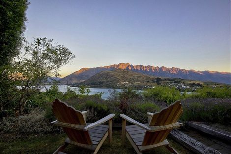 Photo of property in 5 Sunrise Lane, Queenstown, 9300