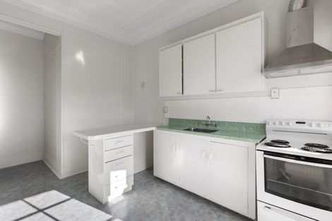 Photo of property in 240 South Road, Caversham, Dunedin, 9012