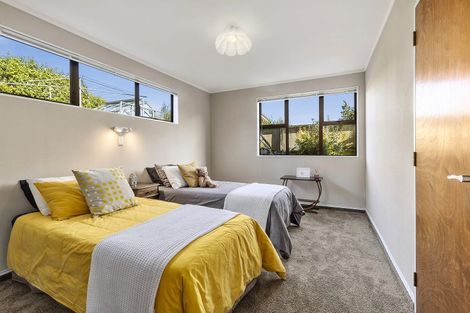 Photo of property in 32 Kinloch Place, Papakowhai, Porirua, 5024