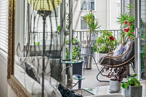 Photo of property in 73 Parkside Drive, Orewa, 0931