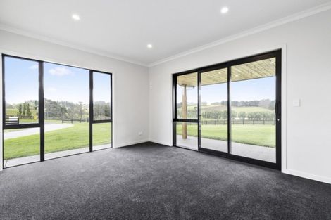 Photo of property in 28 Old Vintners Close, Te Kauwhata, 3782