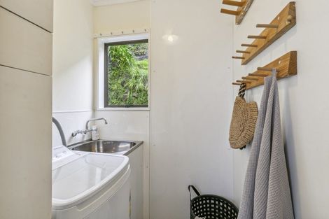 Photo of property in 2/15 Sutherland Crescent, Melrose, Wellington, 6023