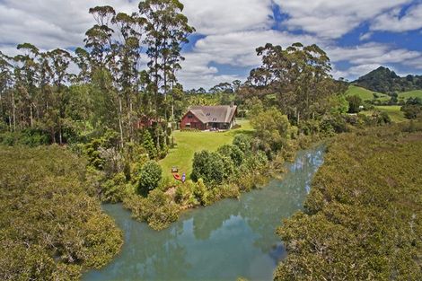 Photo of property in 1085 Leigh Road, Matakana, Warkworth, 0985
