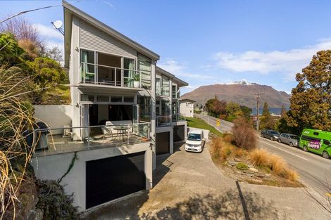 Photo of property in 97 Hallenstein Street, Queenstown, 9300