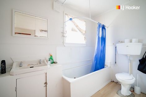 Photo of property in 42 Fawcett Street, South Dunedin, Dunedin, 9012