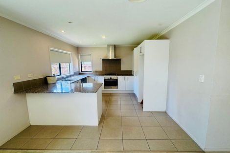 Photo of property in 29 Willowgrange Place, Pukekohe, 2120