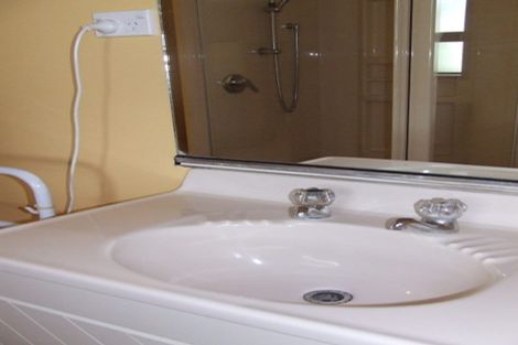 Photo of property in 11 Wanaka Street, Ravensbourne, Dunedin, 9022