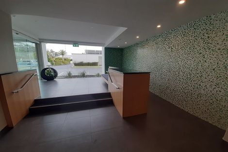 Photo of property in 38/45 Stanley Point Road, Stanley Point, Auckland, 0624