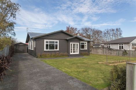 Photo of property in 4 Ranfurly Street, Dannevirke, 4930