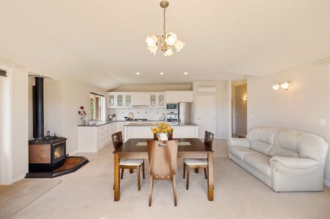 Photo of property in 2 Haydon Place, Amberley, 7410