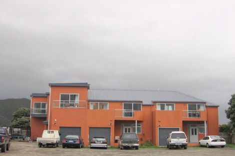 Photo of property in 1/50 Elizabeth Street, Moera, Lower Hutt, 5010