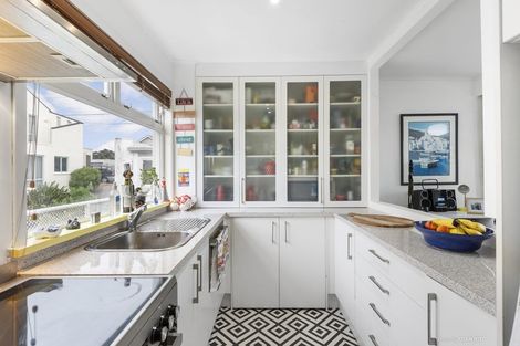 Photo of property in 83 Washington Avenue, Brooklyn, Wellington, 6021